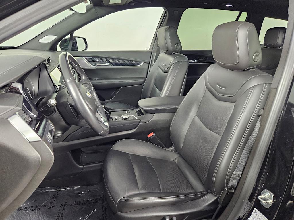 Thumbnail: 2023 Cadillac XT6 - 12