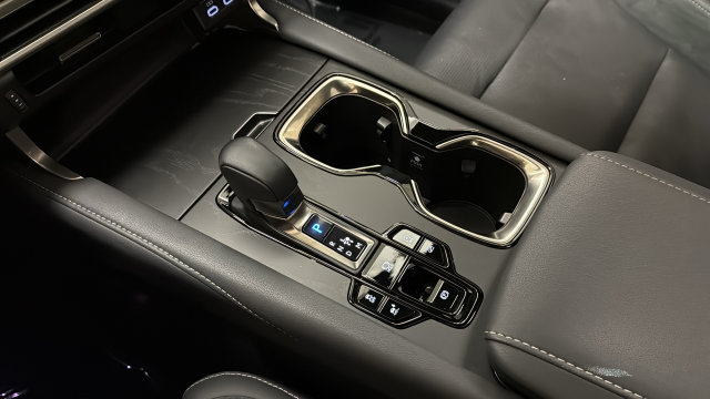 Thumbnail: 2024 Lexus RX - 16