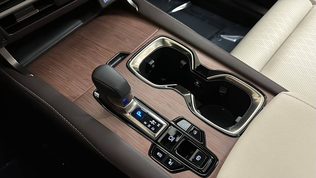 Thumbnail: 2024 Lexus RX - 16