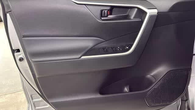 Thumbnail: 2024 Toyota RAV4 - 23