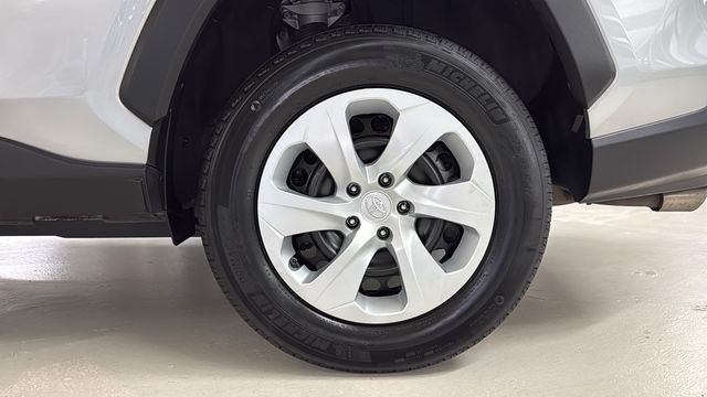 Thumbnail: 2024 Toyota RAV4 - 8
