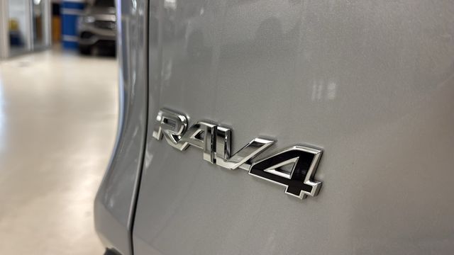 Thumbnail: 2024 Toyota RAV4 - 21