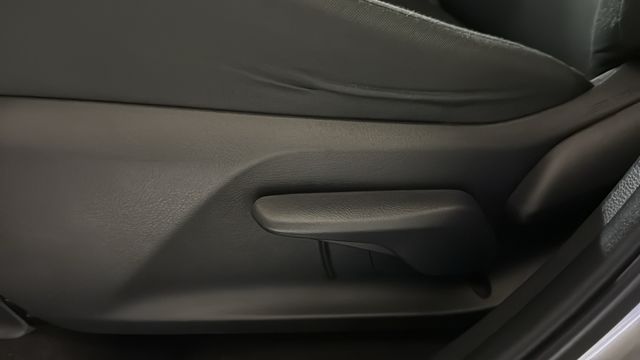 Thumbnail: 2024 Toyota RAV4 - 25
