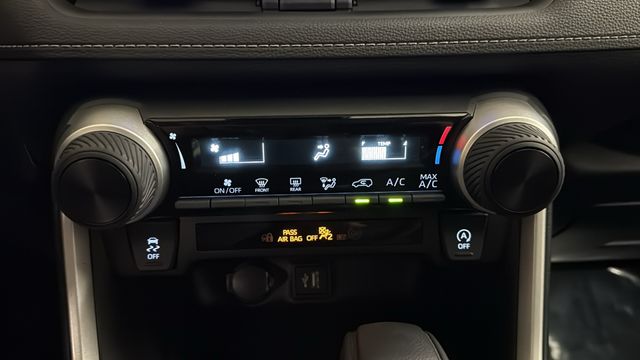 Thumbnail: 2024 Toyota RAV4 - 29
