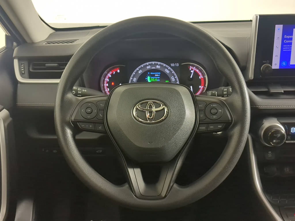 2023 Toyota RAV4 XLE 14