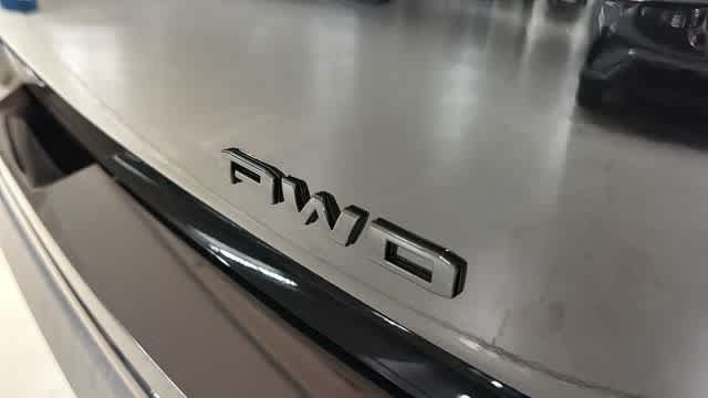 Thumbnail: 2024 GMC Terrain - 21