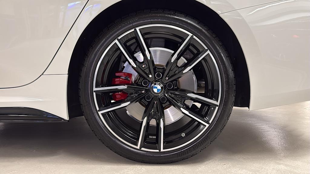 Thumbnail: 2024 BMW 3 Series - 8