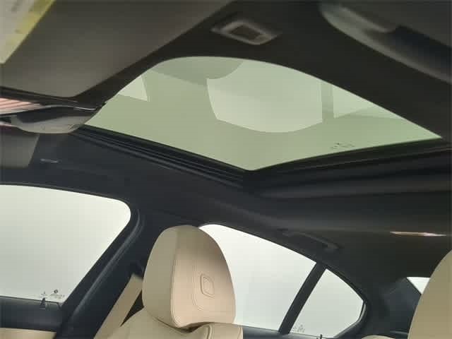 Thumbnail: 2021 BMW 3 Series - 29