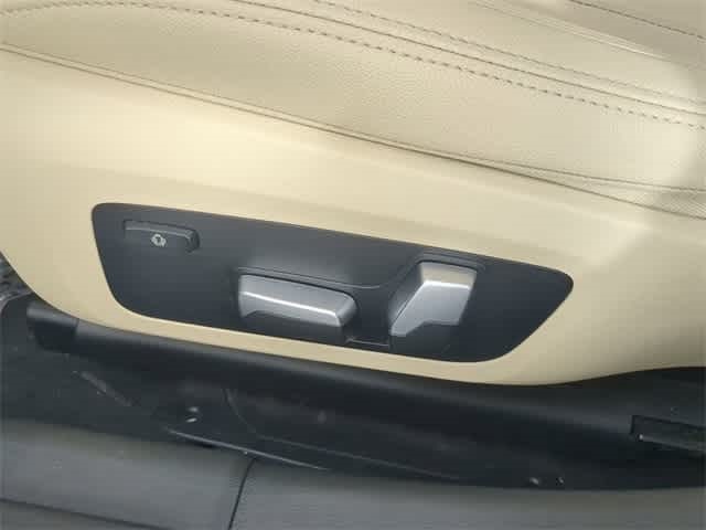 Thumbnail: 2021 BMW 3 Series - 26