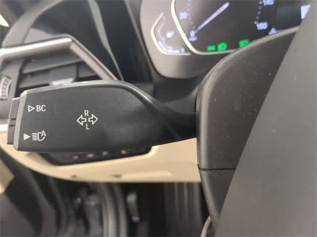 Thumbnail: 2021 BMW 3 Series - 36