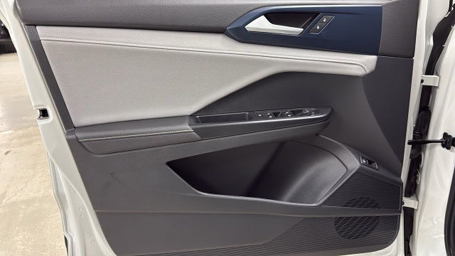 Thumbnail: 2024 Volkswagen Taos - 24
