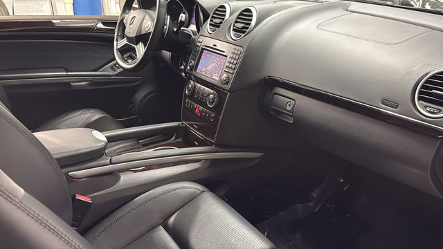 Thumbnail: 2010 Mercedes-Benz M-Class - 35
