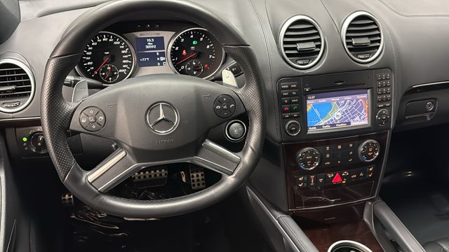 Thumbnail: 2010 Mercedes-Benz M-Class - 13