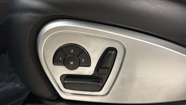 Thumbnail: 2010 Mercedes-Benz M-Class - 24