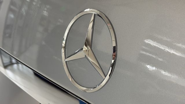 Thumbnail: 2010 Mercedes-Benz M-Class - 7