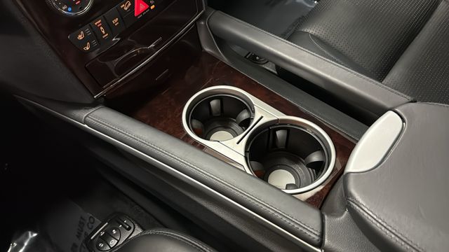 Thumbnail: 2010 Mercedes-Benz M-Class - 16