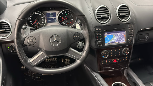Thumbnail: 2010 Mercedes-Benz M-Class - 6