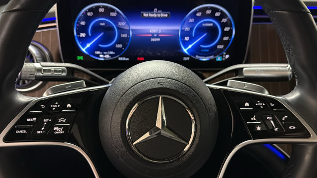 Thumbnail: 2023 Mercedes-Benz EQS - 26