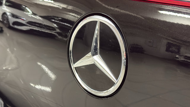 Thumbnail: 2023 Mercedes-Benz EQS - 7