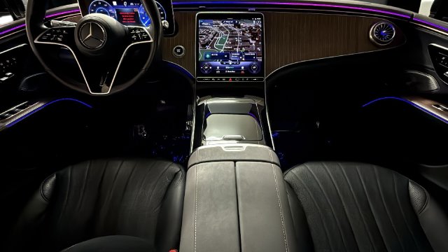 Thumbnail: 2023 Mercedes-Benz EQS - 2