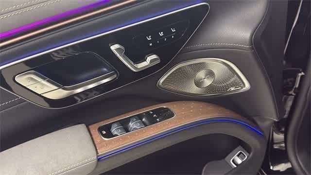 Thumbnail: 2023 Mercedes-Benz EQS - 22