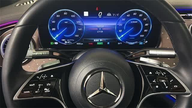 Thumbnail: 2023 Mercedes-Benz EQS - 25