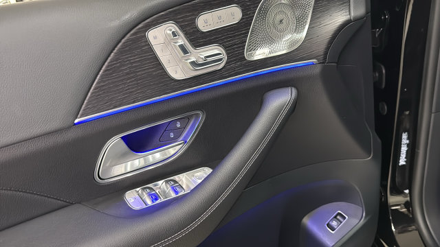 Thumbnail: 2026 Mercedes-Benz GLE - 24