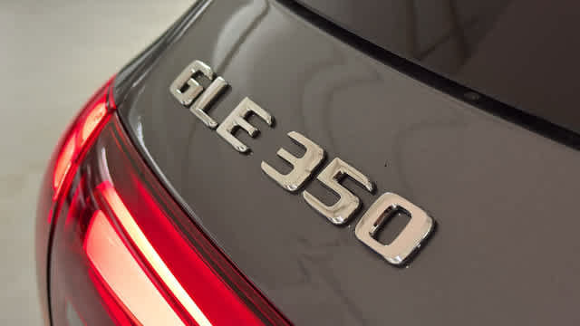 Thumbnail: 2026 Mercedes-Benz GLE - 20