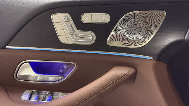 Thumbnail: 2026 Mercedes-Benz GLE - 25