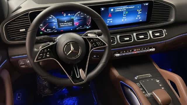Thumbnail: 2026 Mercedes-Benz GLE - 13