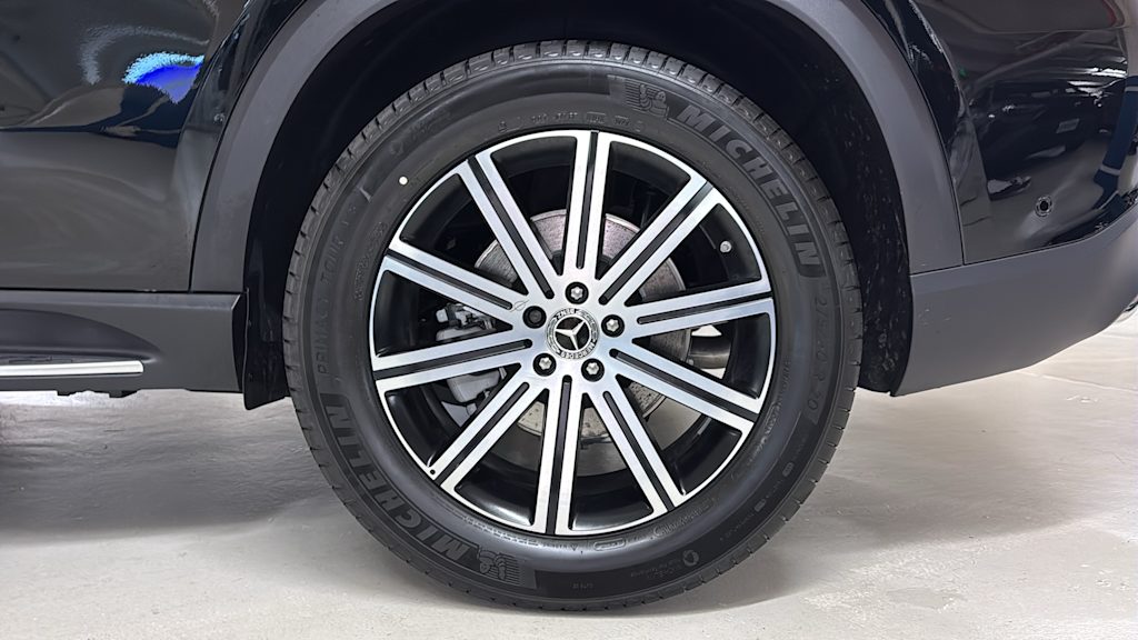 Thumbnail: 2026 Mercedes-Benz GLE - 8