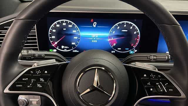 Thumbnail: 2026 Mercedes-Benz GLE - 13