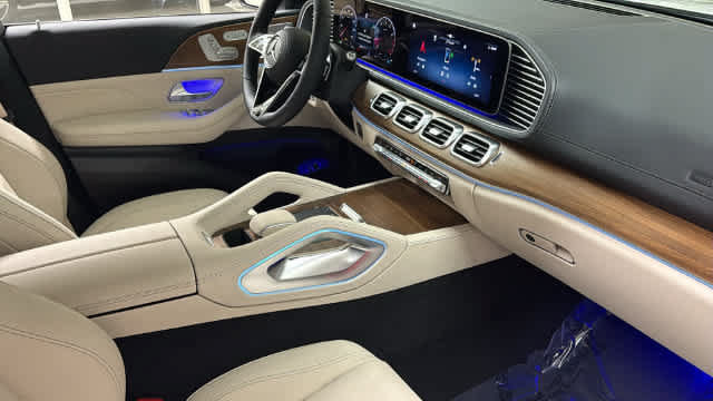 Thumbnail: 2026 Mercedes-Benz GLE - 38