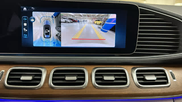 Thumbnail: 2026 Mercedes-Benz GLE - 28