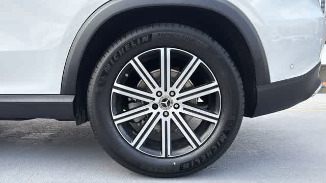 Thumbnail: 2026 Mercedes-Benz GLE - 8
