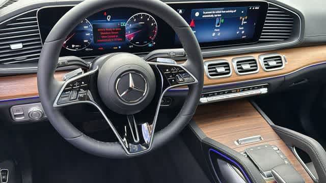 Thumbnail: 2026 Mercedes-Benz GLE - 10