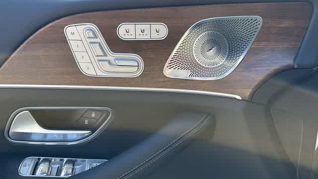 Thumbnail: 2026 Mercedes-Benz GLE - 25