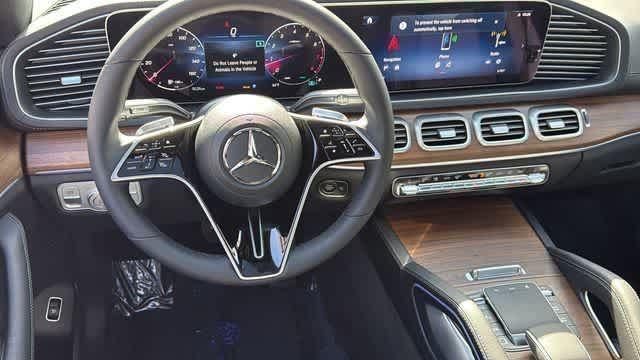 Thumbnail: 2026 Mercedes-Benz GLE - 10