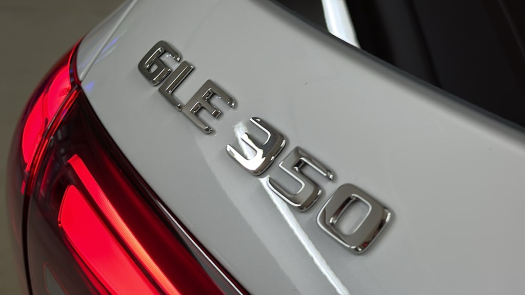 Thumbnail: 2026 Mercedes-Benz GLE - 21