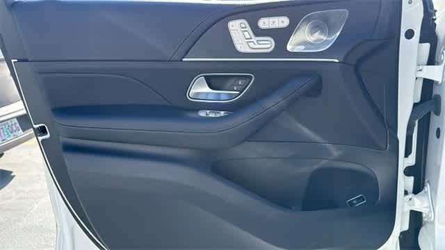 Thumbnail: 2024 Mercedes-Benz GLE - 22