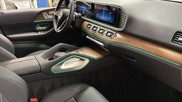 Thumbnail: 2026 Mercedes-Benz GLE - 38