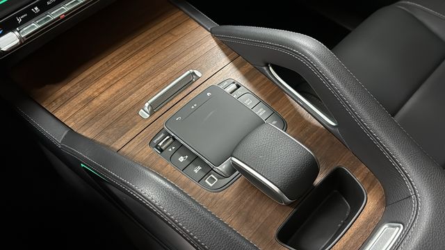 Thumbnail: 2026 Mercedes-Benz GLE - 16