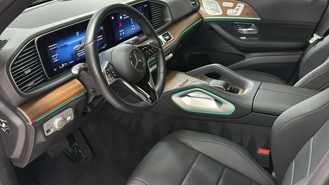 Thumbnail: 2026 Mercedes-Benz GLE - 14
