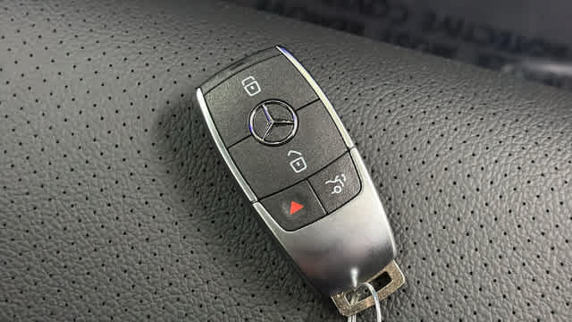 Thumbnail: 2026 Mercedes-Benz GLE - 38