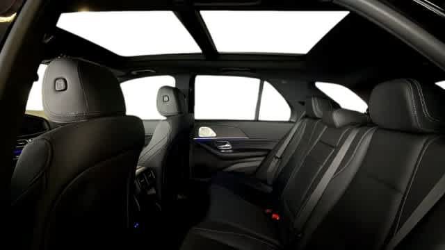 Thumbnail: 2026 Mercedes-Benz GLE - 12