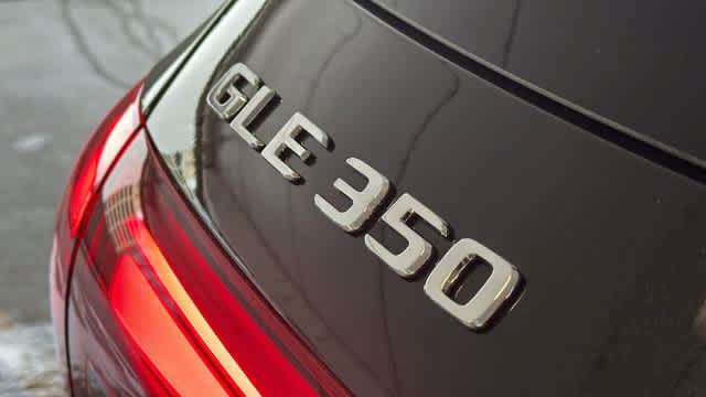 Thumbnail: 2026 Mercedes-Benz GLE - 19