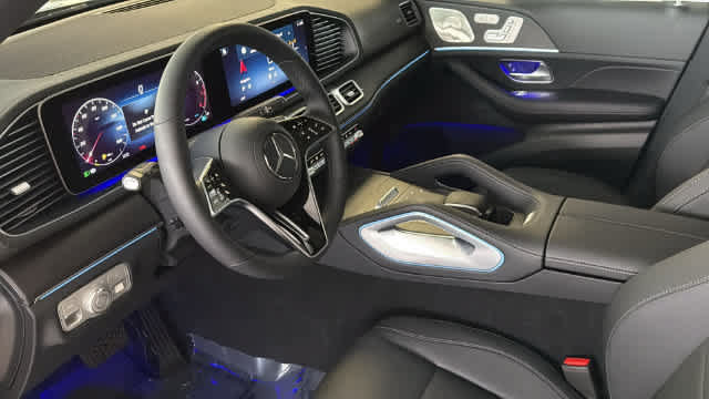 Thumbnail: 2026 Mercedes-Benz GLE - 14