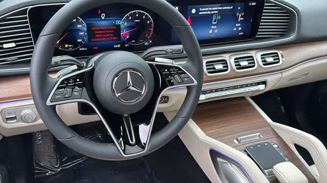 Thumbnail: 2026 Mercedes-Benz GLE - 13
