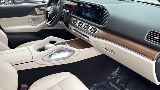 Thumbnail: 2026 Mercedes-Benz GLE - 37