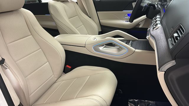 Thumbnail: 2026 Mercedes-Benz GLE - 37